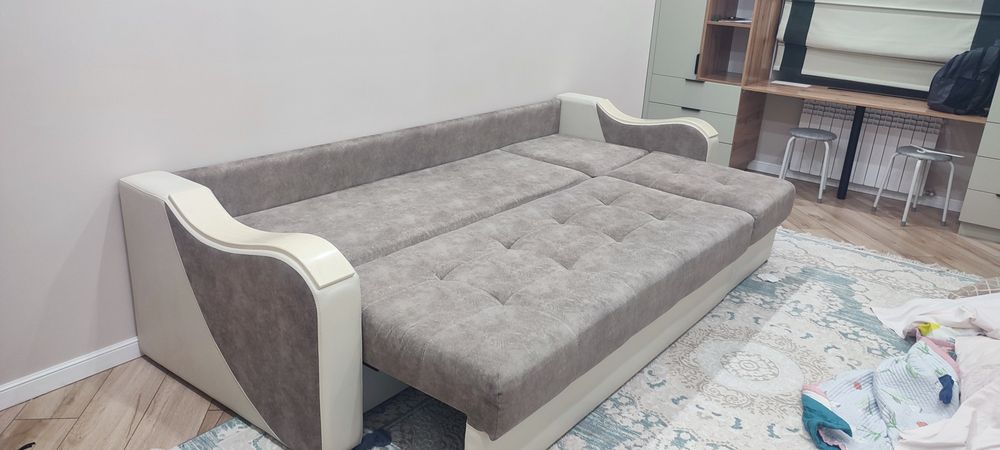 Продам большой диван 3 метра