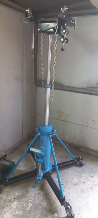 Стойка гидравлическая