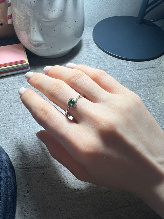 Inel de argint cu piatră verde