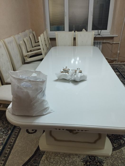 Срочно продается новый мебельный комплект совершенно новый