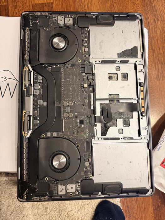 Macbook pro 2019 16 inch