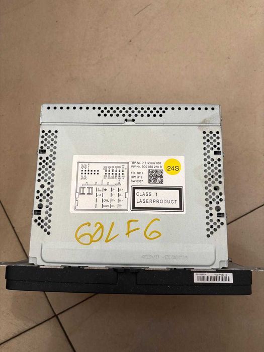 Unitate Navigatie CD GPS Volkswagen Golf VI  7612032082