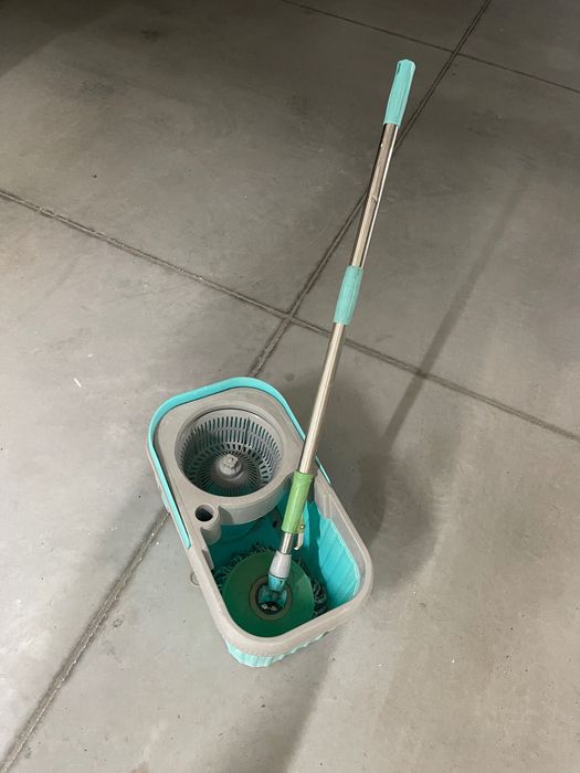 Spin Mop with Big Wheel