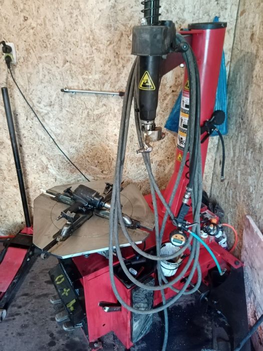 Продаю шиномонтаж