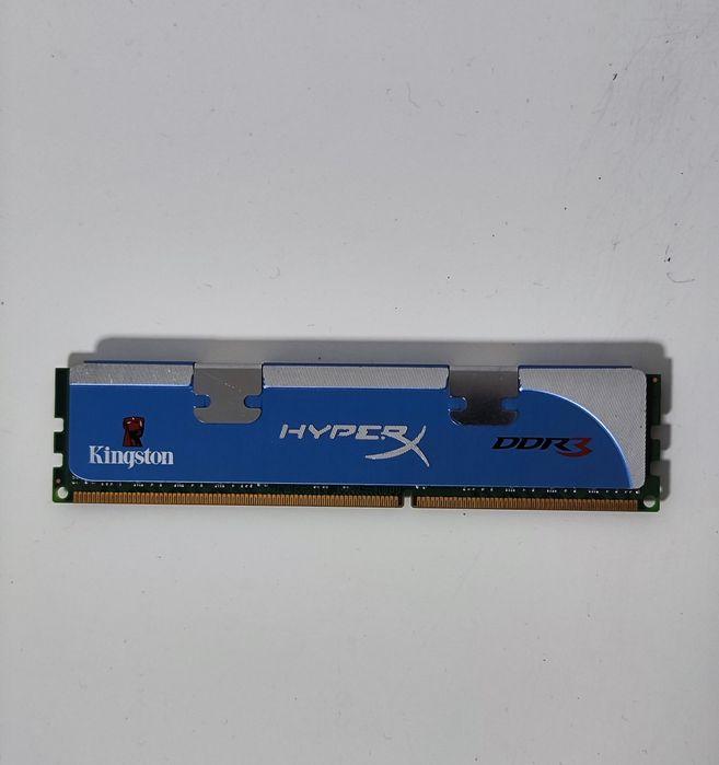 Memorie RAM Kingston HyperX 2GB DDR3 1333MHz (Radiator albastru)