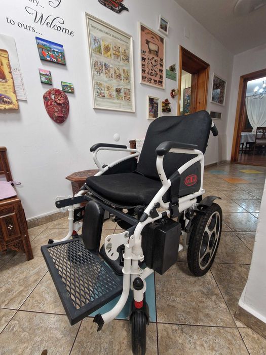 Scaun cu rotile electric din aluminiu ANTAR AT52313 pentru persoane cu handicap