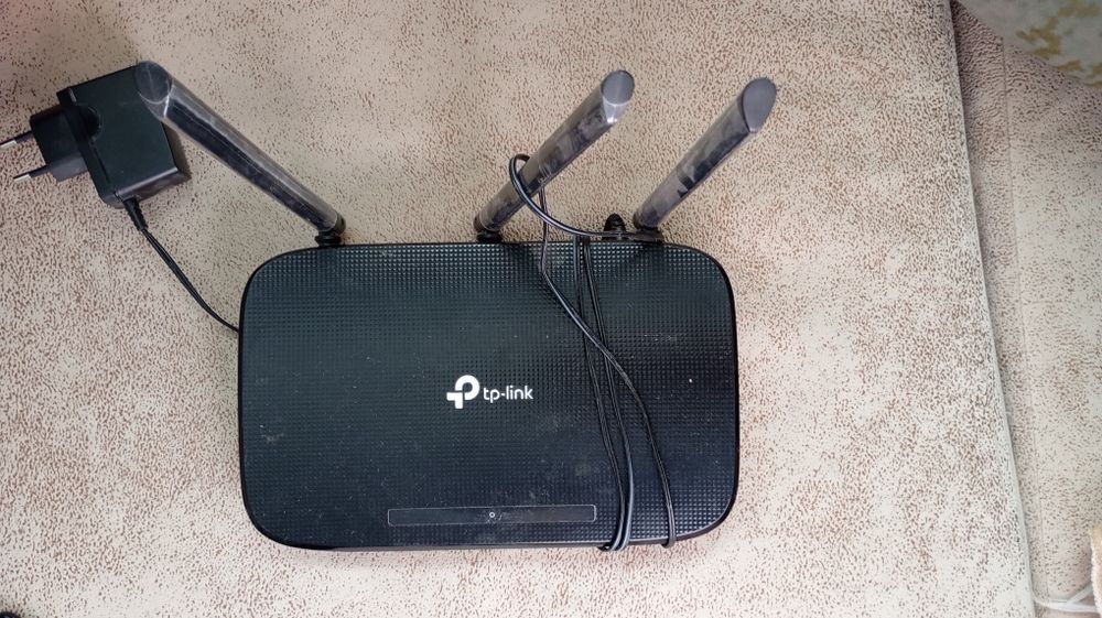 Продам роутер tp link