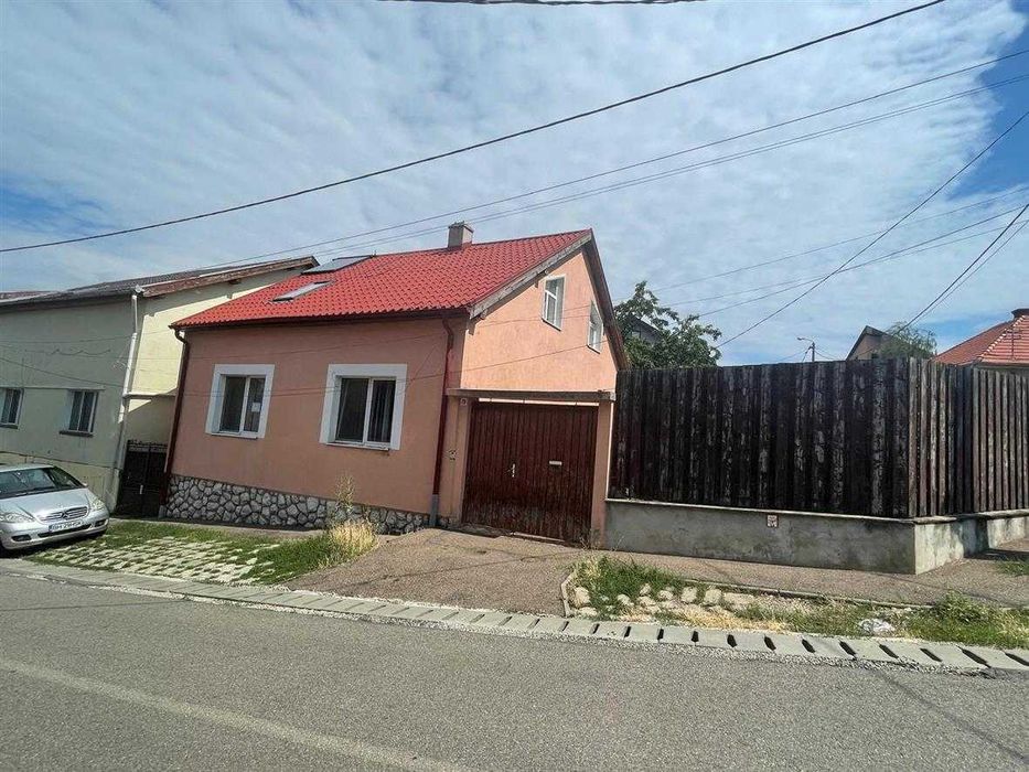 Casa Particulara Central Cărămidă P+M Garaj Beci Instalație apa solară