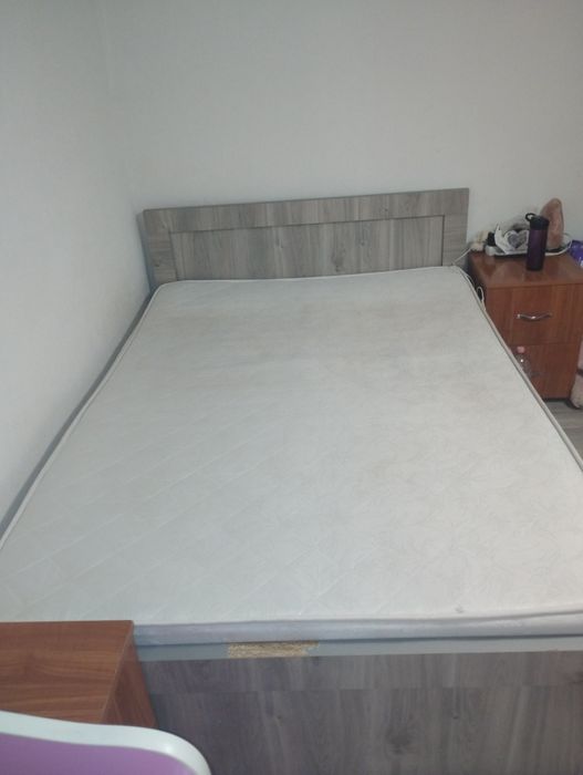 Mobila dormitor (Pat și dulap )