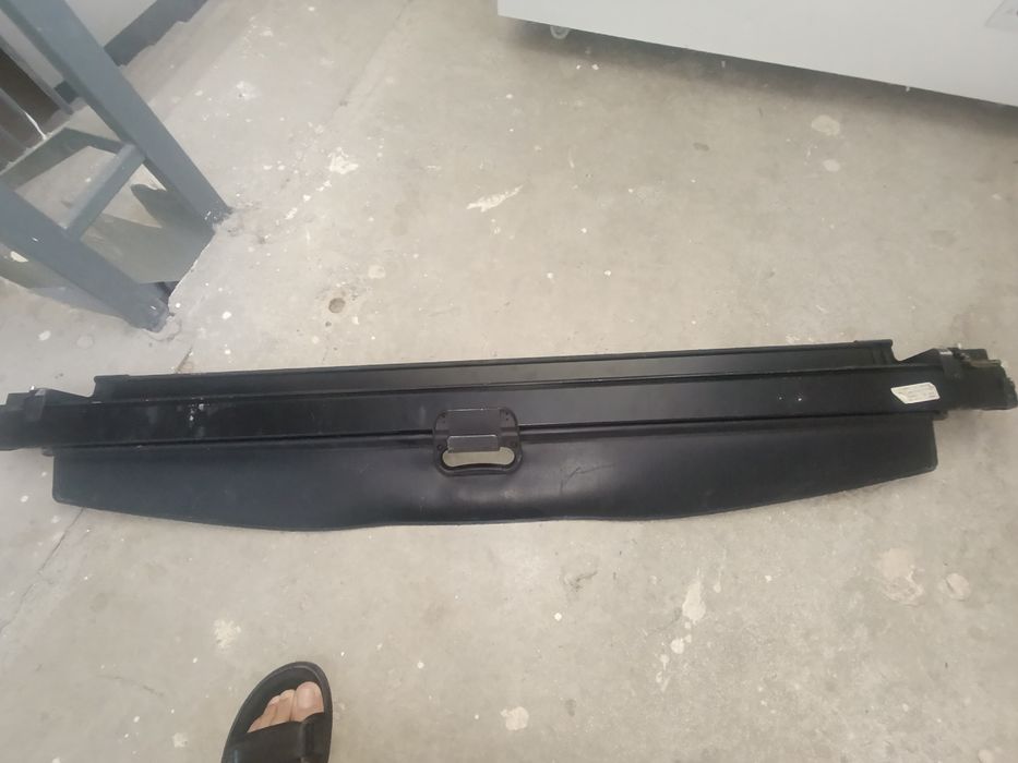 Продается шторка багажника на БМВ