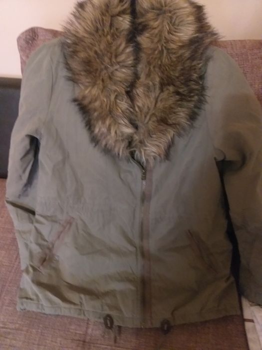 Дамско яке М размер
