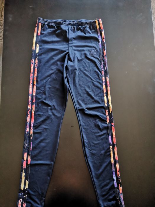 Adidas спортен екип