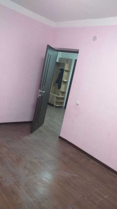 Кугай пахта пункт оркасига тушган домдан 4-этаж 3 хонали дом сотилади