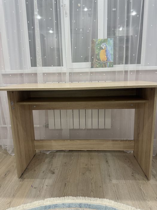 Письменный стол