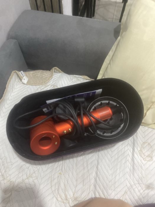 Dyson фен оригинал