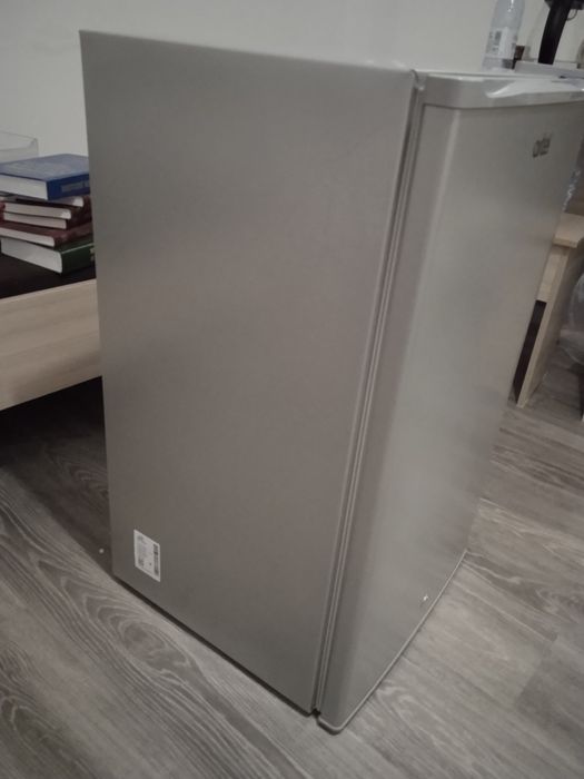 Холодильник б/у.