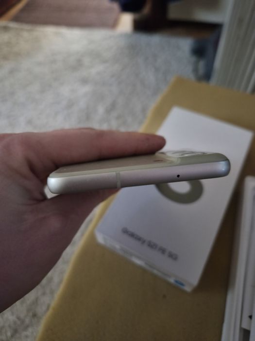 Продам S21Fe 8/256