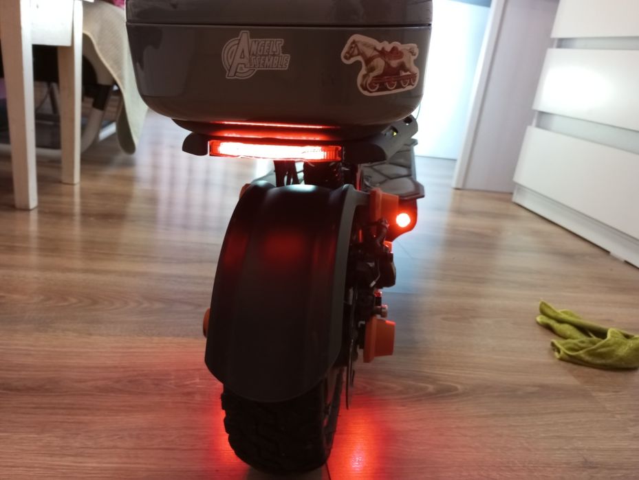 Продам электро самокат Kugoo m5 pro. Куго м5 про