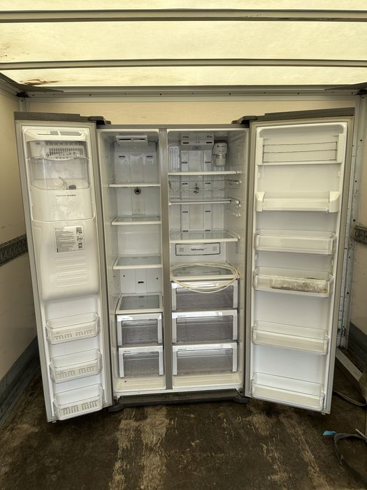 хладилник Samsung