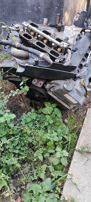 Продам двигатель Мазда трибьют 3.0