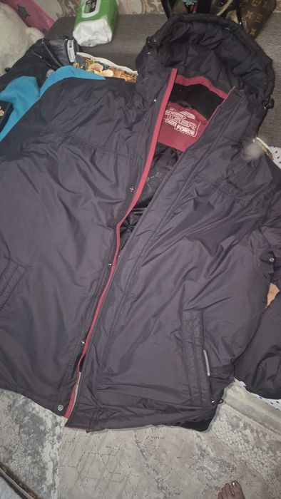 Продаётся куртка Зима