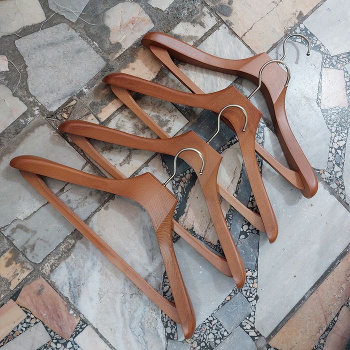 Вешалка плечики для одежды