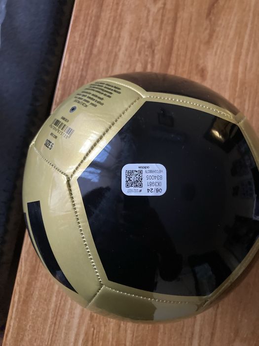 Оригинална футболна топка Adidas