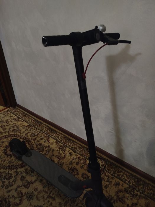 Самокат электро ксяоми