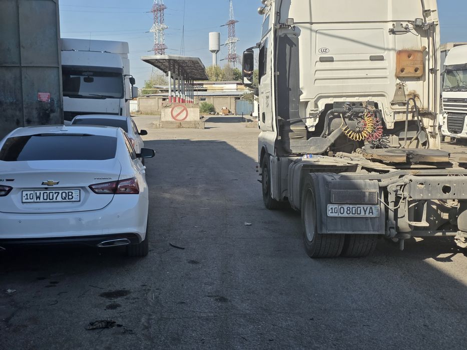 Man mega Mega yarim tirkama kanteravoz