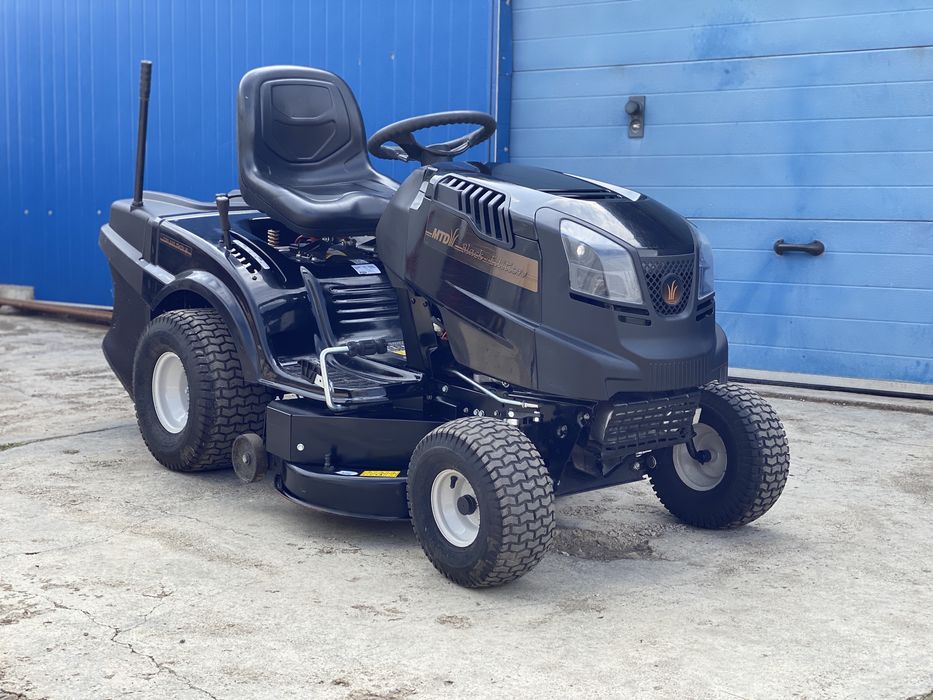 Tractor/tractoras gazon MTD Black Edition 22 de cai ! 2 pistoane V2 ! Editie speciala 60 de ani !