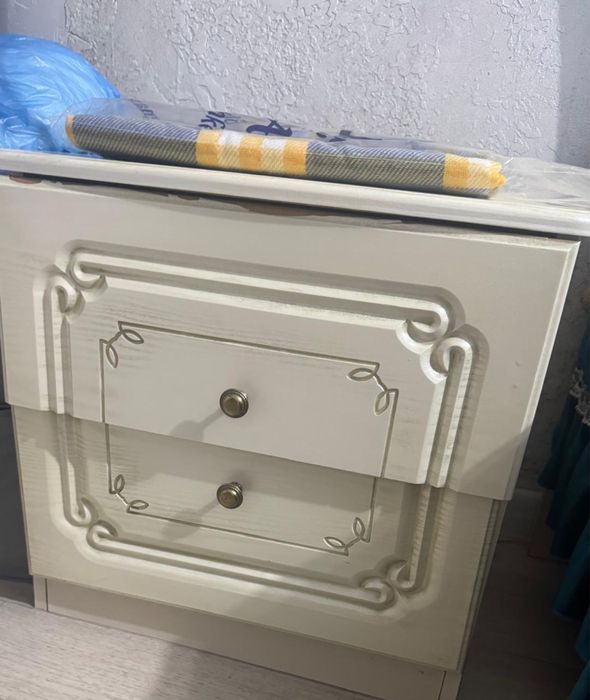 Продам спальний гарнитур