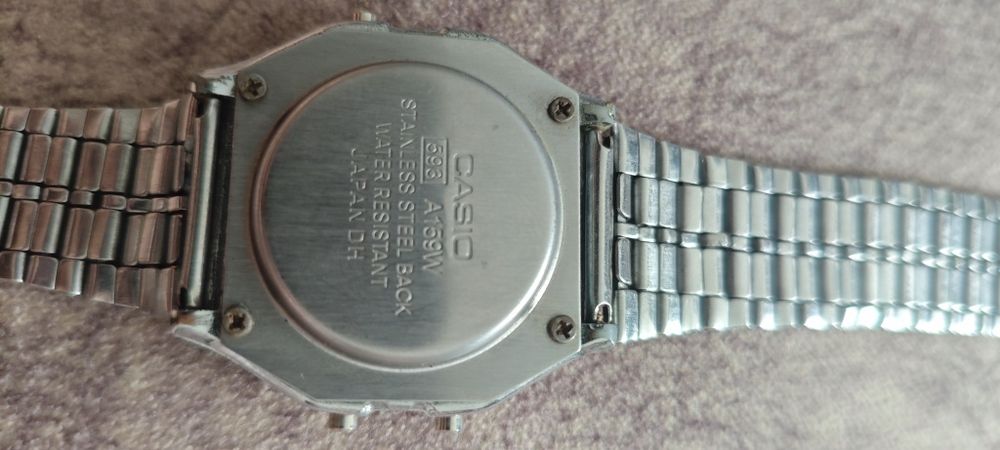 Часы Casio кварцевые