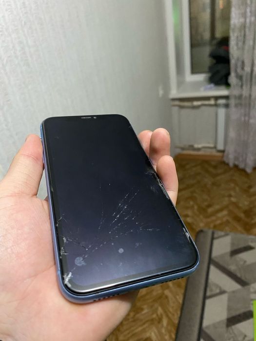 Продам Iphone XR