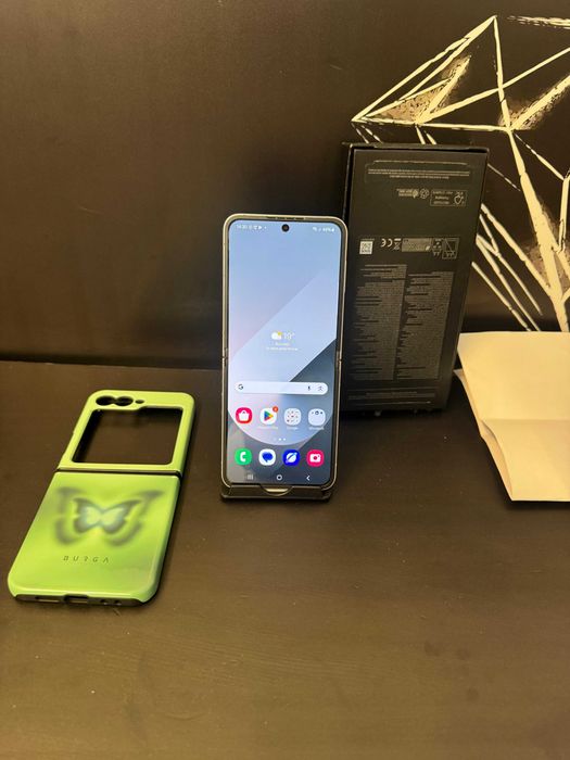 Samsung Galaxy Z Flip 6