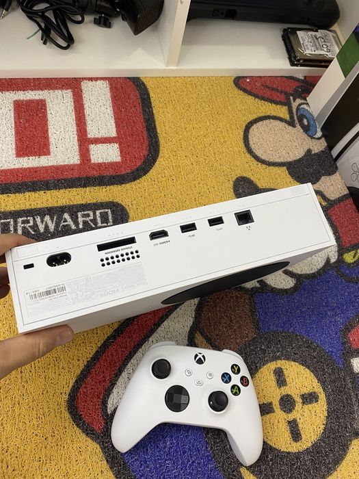 Xbox series s с кучой игр в комплекте