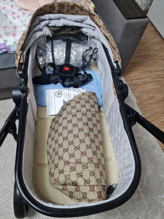 Продам коляску новую