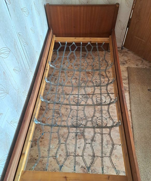 Отдам  кровать.  Удобная