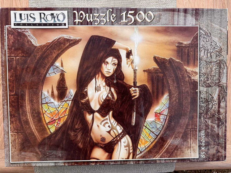 Пъзел 1500 части - Luis Royo Collection