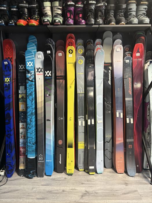 Echipamente schi noi si second Hand