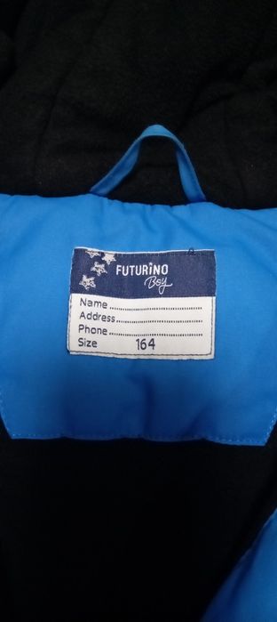 Продам детскую куртку ветровка