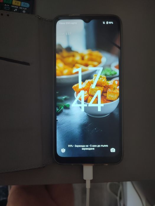 Моторола Е7 64ГБ  power