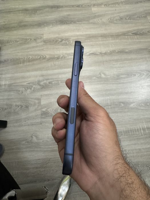 Продаю 17 proMax 256gb