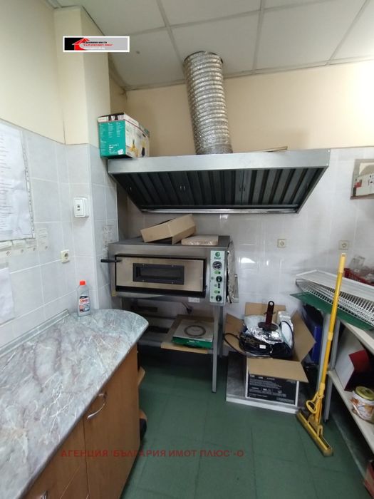 Дава се под наем Заведение в София, Център - 160 кв.м за 2040 € - Снимка #6