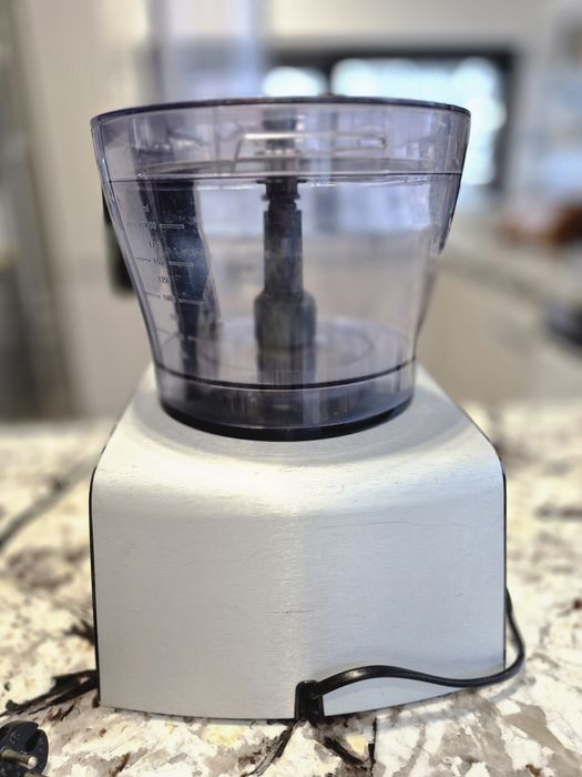 Robot de bucătărie Philips HR7775 – 1000W – CA NOU – accesorii complet