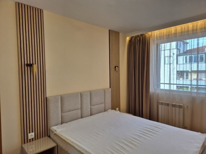 Дава се под наем Двустаен апартамент в София, Белите брези - 64 кв.м за 796.62 € - Снимка #3