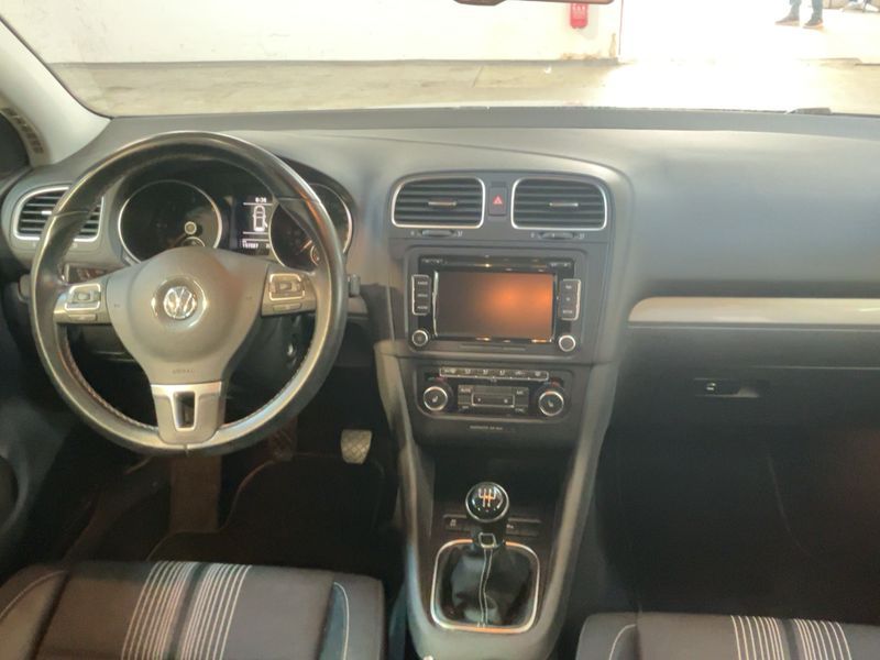 Volkswagen Golf VI 1.6 TDI Match 2012