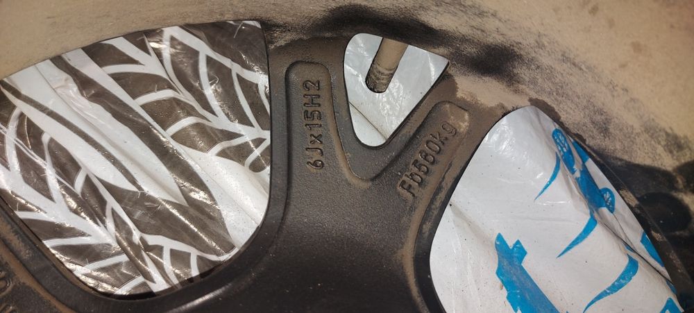 Резина на дисках 15