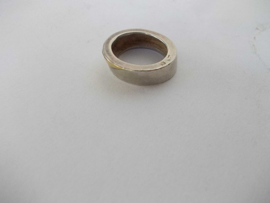 Inel vechi din argint 40