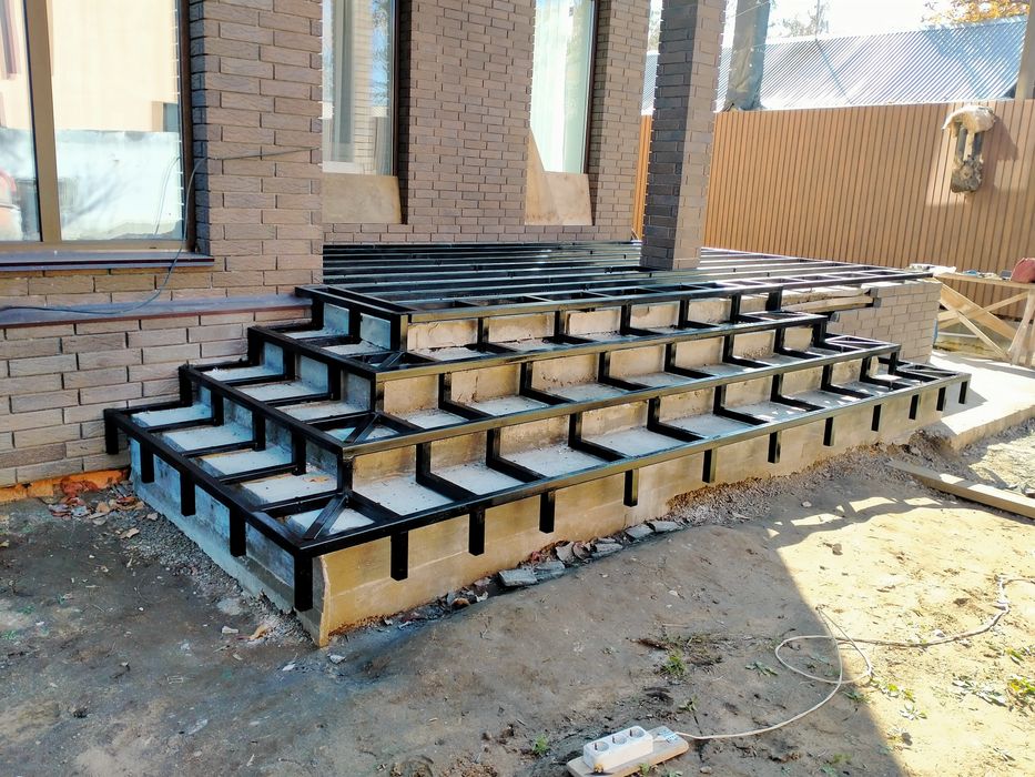 монтаж террасной доски