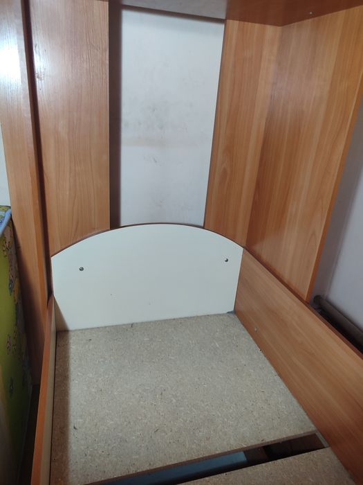 Продаю двухъярусную кровать